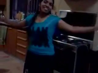 Eliitti southindian lassie tanssiminen varten tamil song ja entinen
