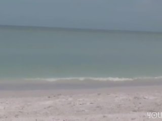 Youporn - amanzing blondynka pozy na zdjęcia na the plaża dreamgirls